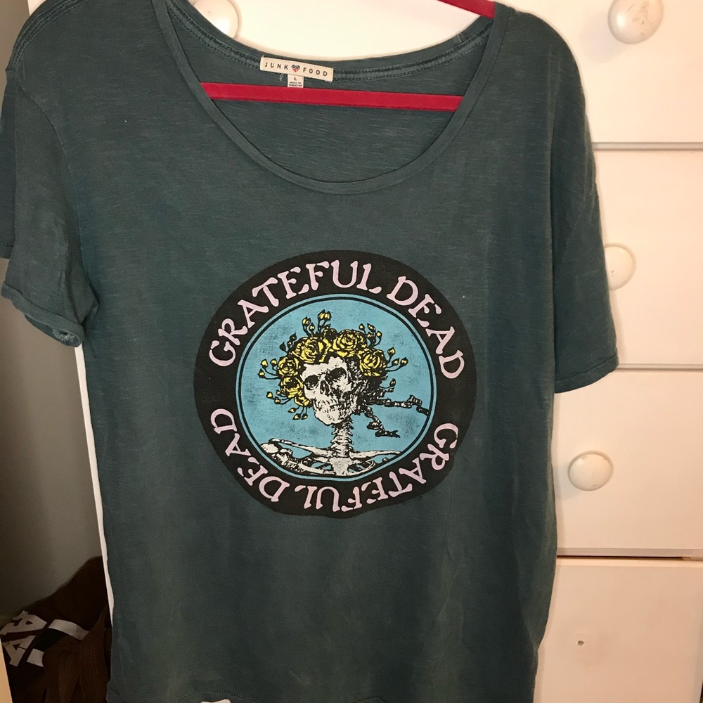 Junk food graphic tee